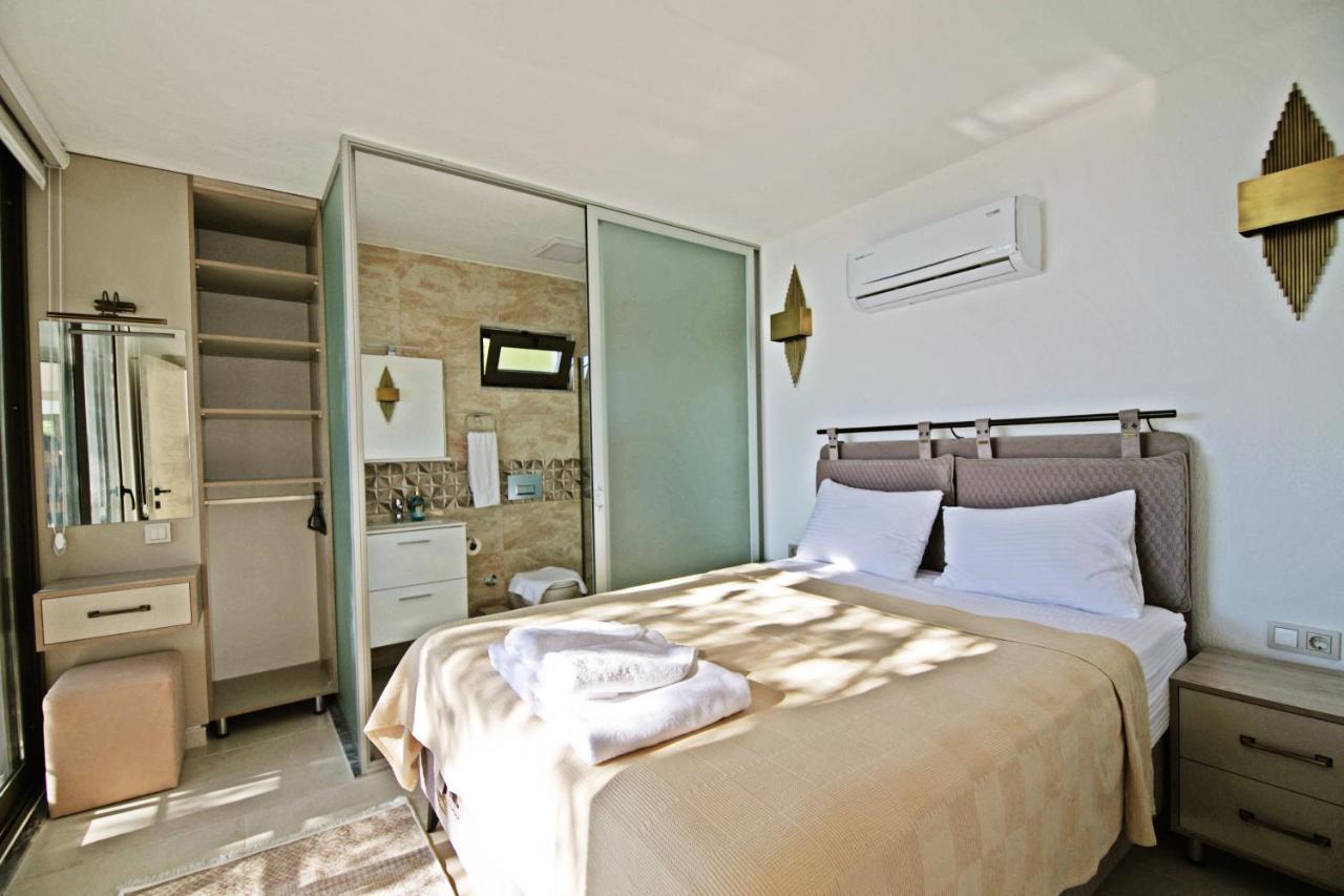 Villa With A Private Heated Pool, Jacuzzi, Overlooking Spectacular Views Of The Sea Kaş Dış mekan fotoğraf